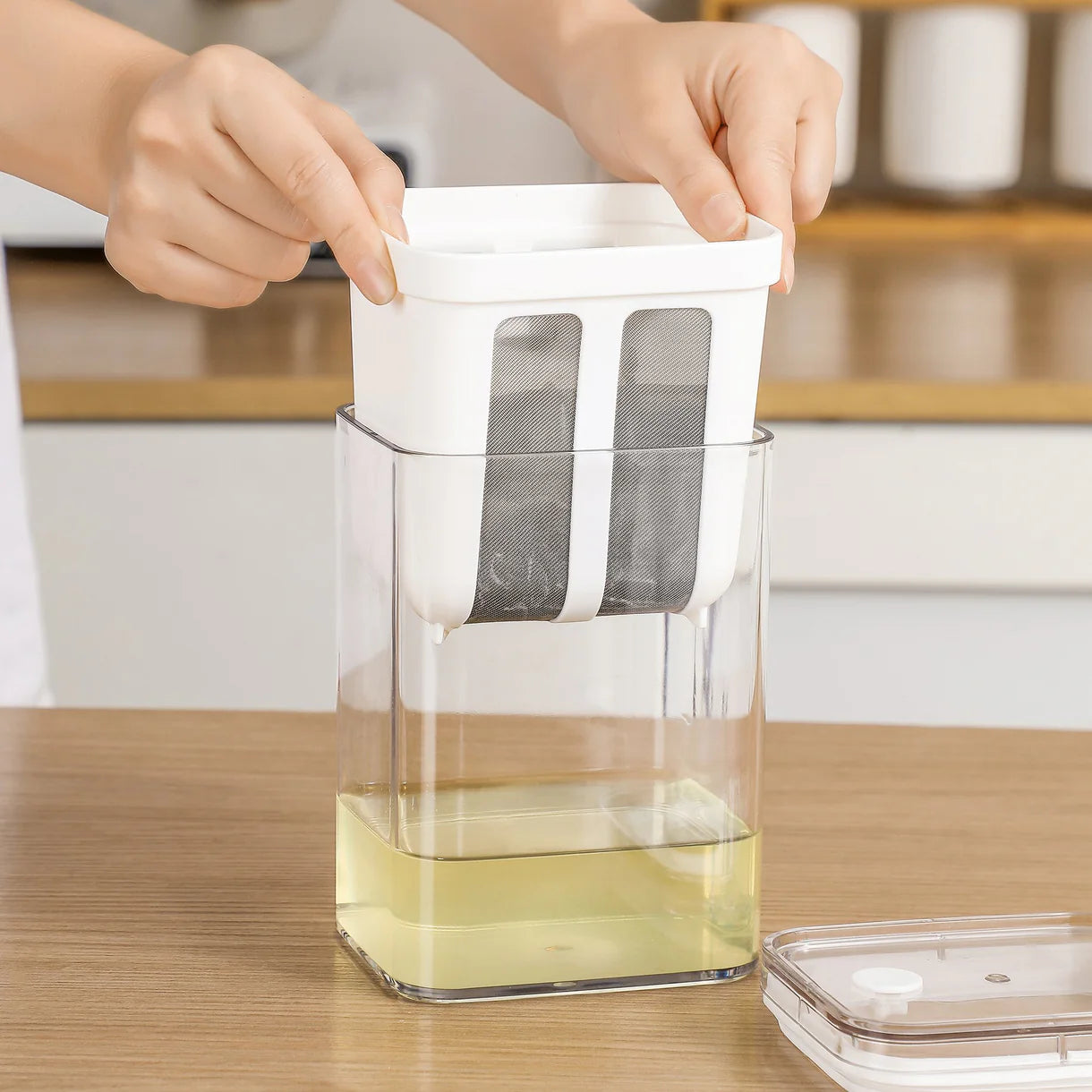 Yogurt Maker / Hung Curd Strainer